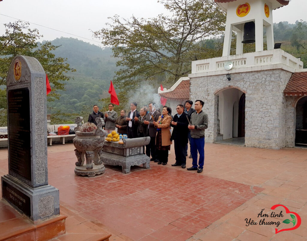 CONTINUING “SPRING OF LOVE, TET FOR EVERY HOME” – CHARITY CLUB WARM WITH LOVE SPONSORS THE PROGRAM “TET FOR THE VICTIMS OF AGENT ORANGE” 2021